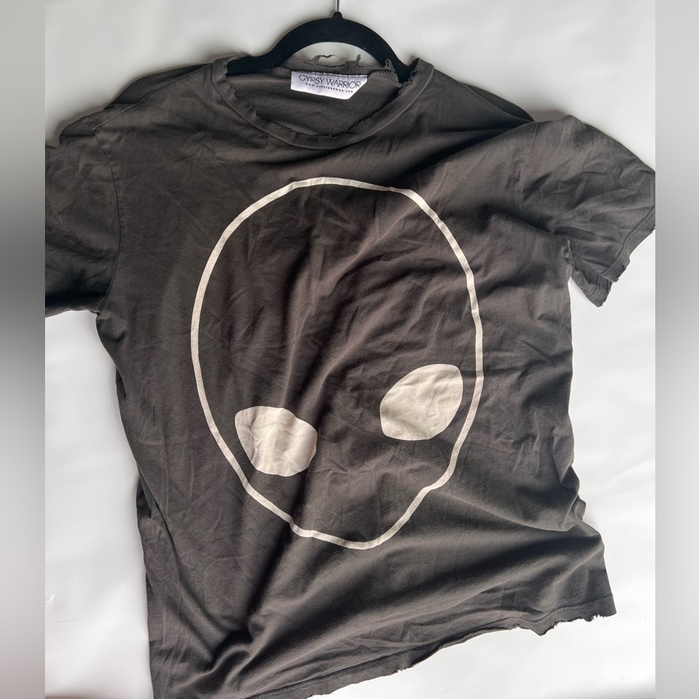 Gypsy warrior alien tee